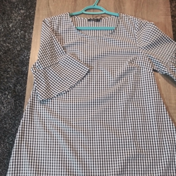 Boohoo Dress - Picture 2 of 5